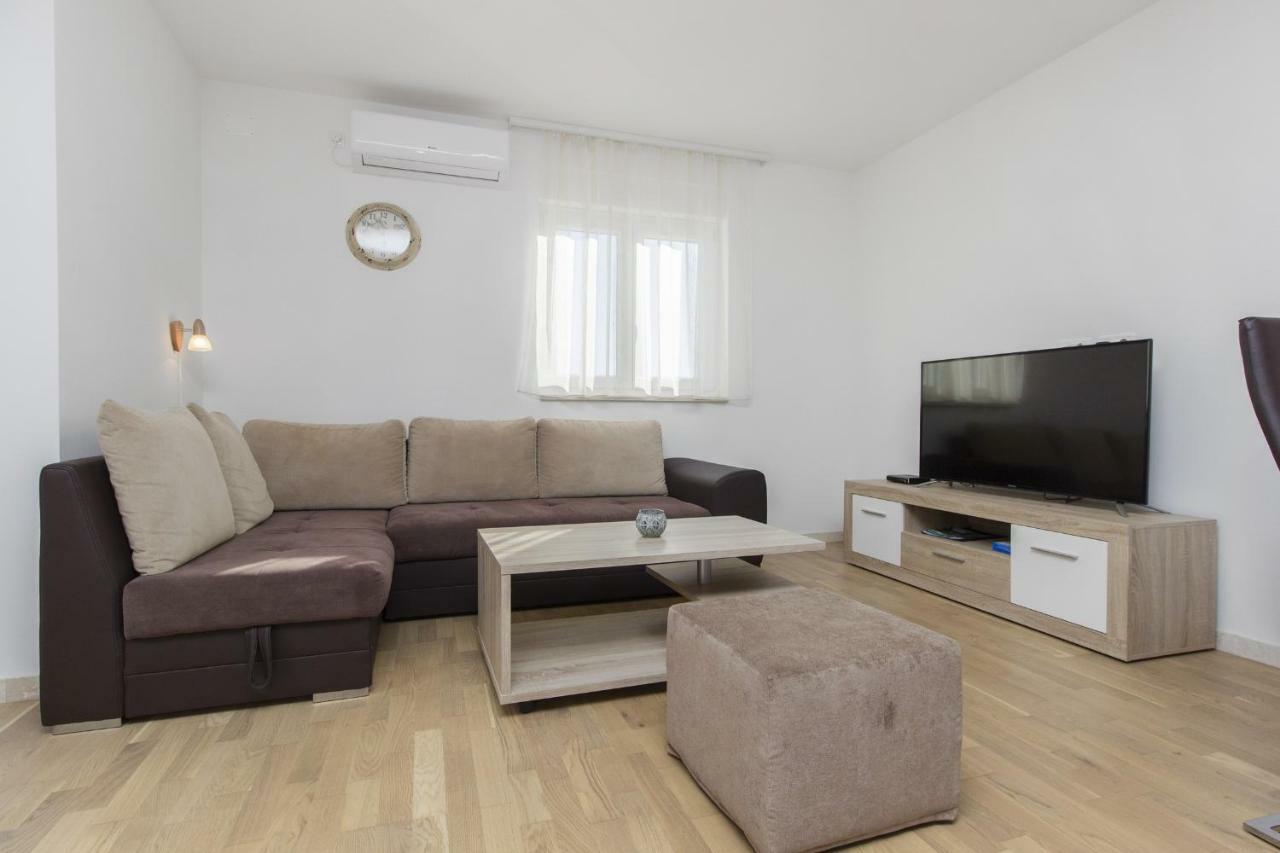 Apartmani Gabriella Vodice Buitenkant foto