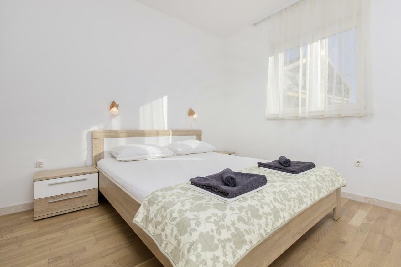 Apartmani Gabriella Vodice Buitenkant foto