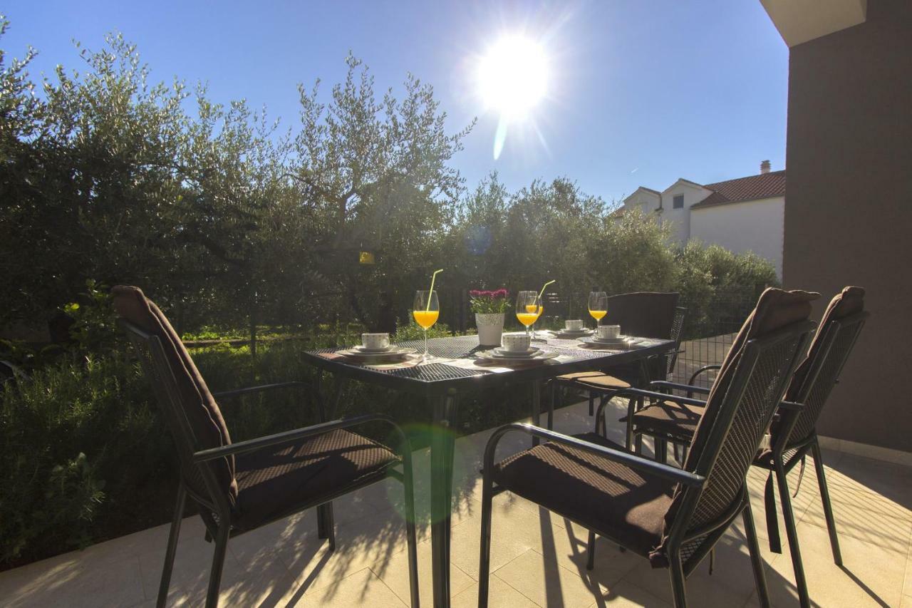 Apartmani Gabriella Vodice Buitenkant foto