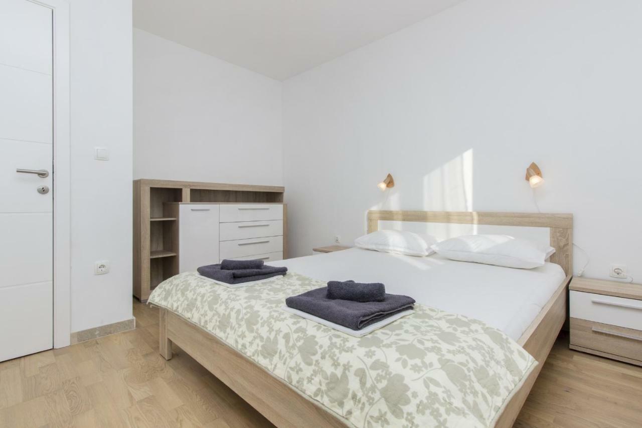 Apartmani Gabriella Vodice Buitenkant foto